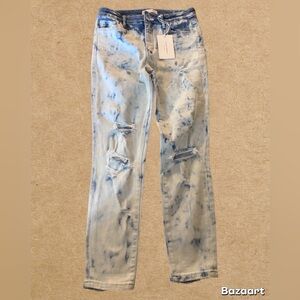 Flying Monkey Black label Jeans Size 28 Distressed Stretch, acid wash, skinny.